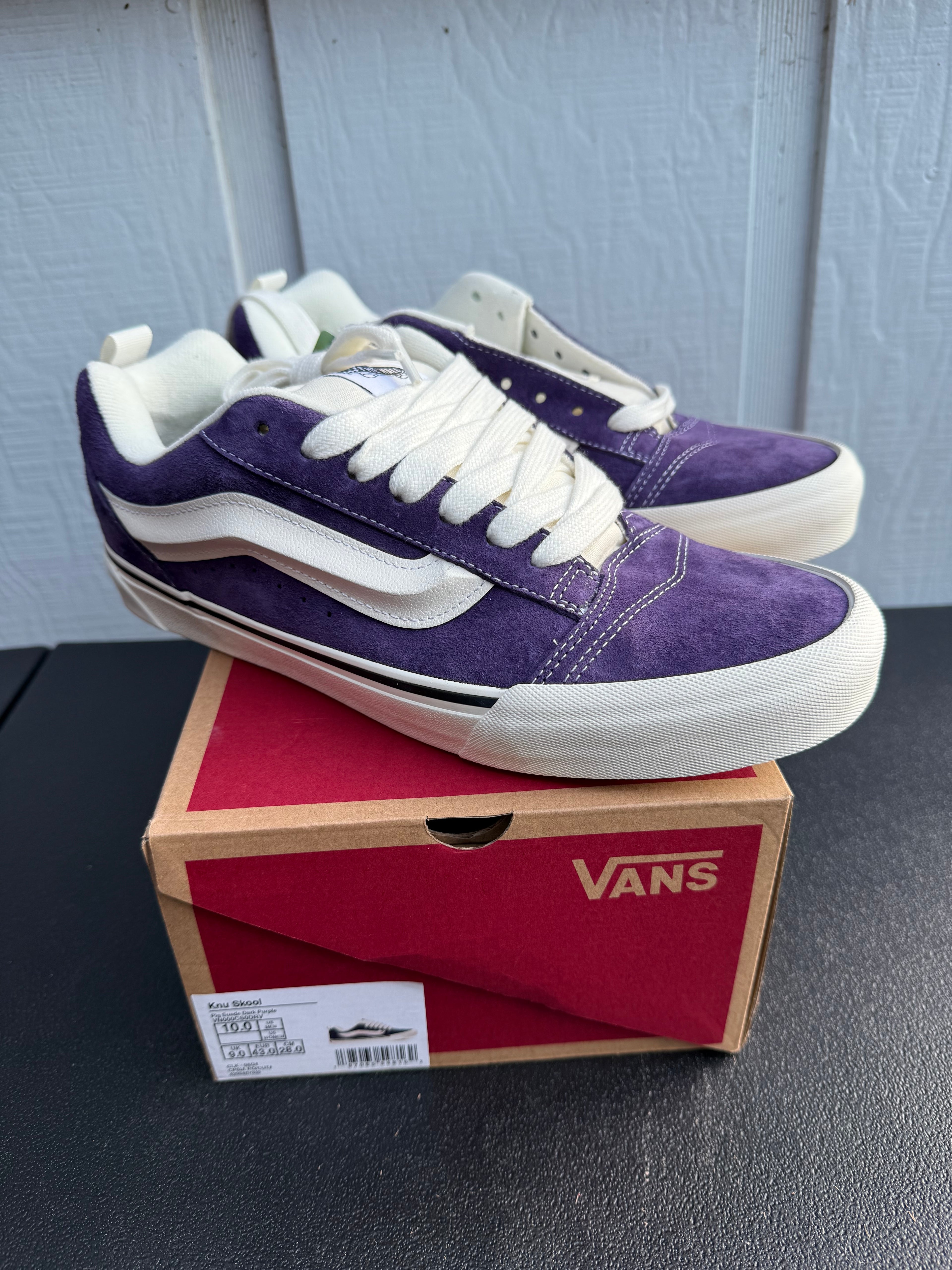 VANS Knu Skool size 10M/11.5W
